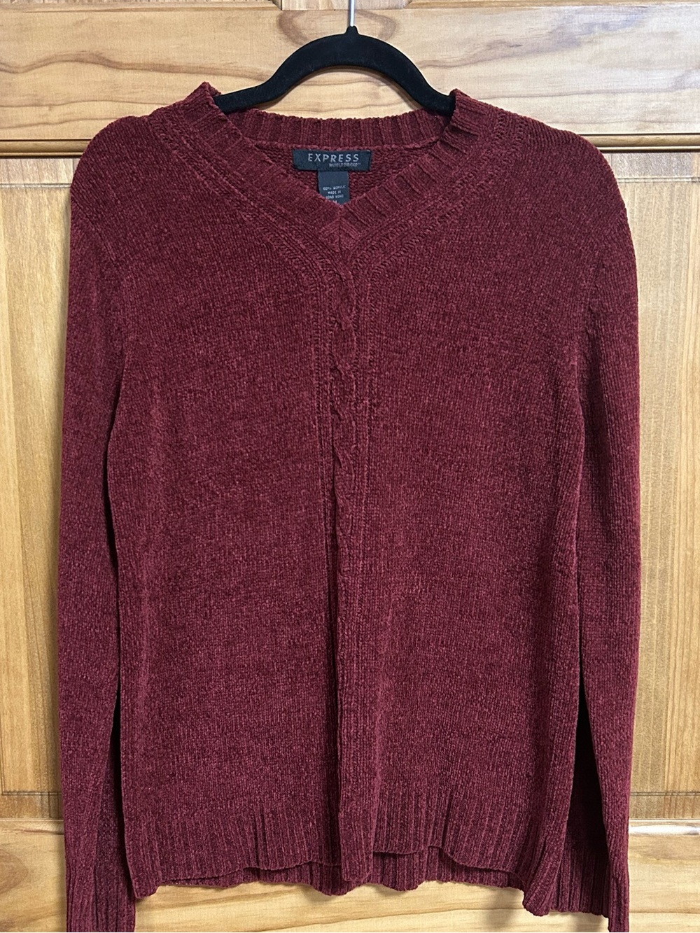 Vintage 90’s Express Chenille V-Neck Sweater in deep burgundy. Great condition